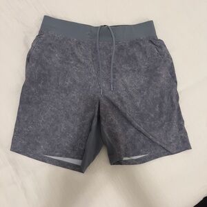 Lululemon Men's Shorts Linerless 7" Size Medium